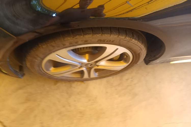 Used Mercedes-Benz C-Class 2021 C 260 L Sport Edition Left Front Wheel Hub