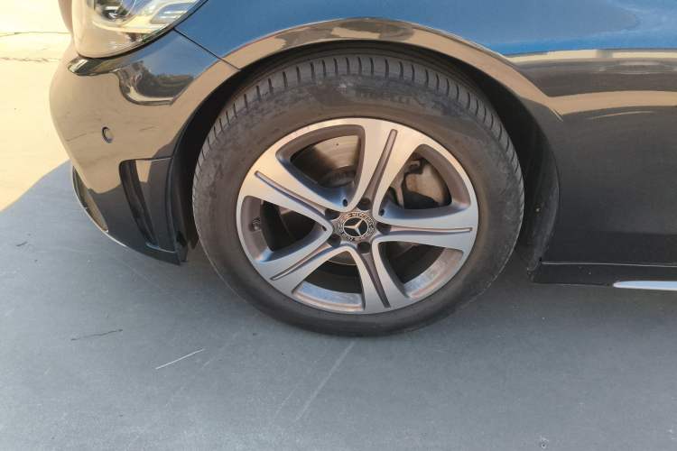 Used Mercedes-Benz C-Class 2021 C 260 L Sport Edition Left Front Wheel Hub