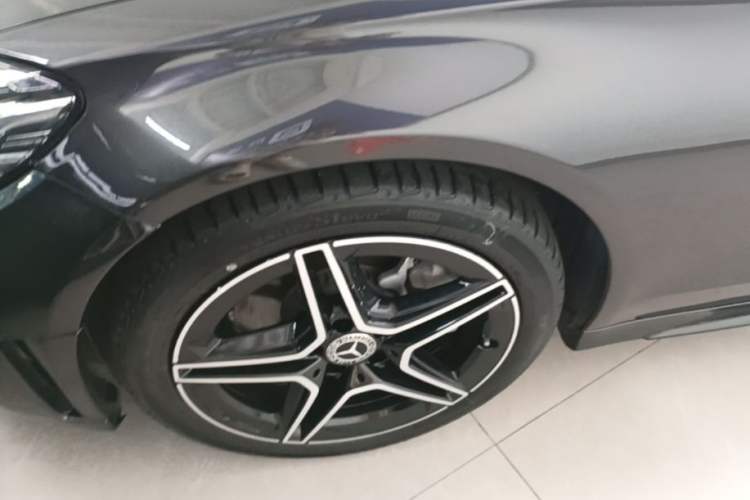 Used Mercedes-Benz C-Class 2021 C 260 Star Edition Left Front Wheel Hub