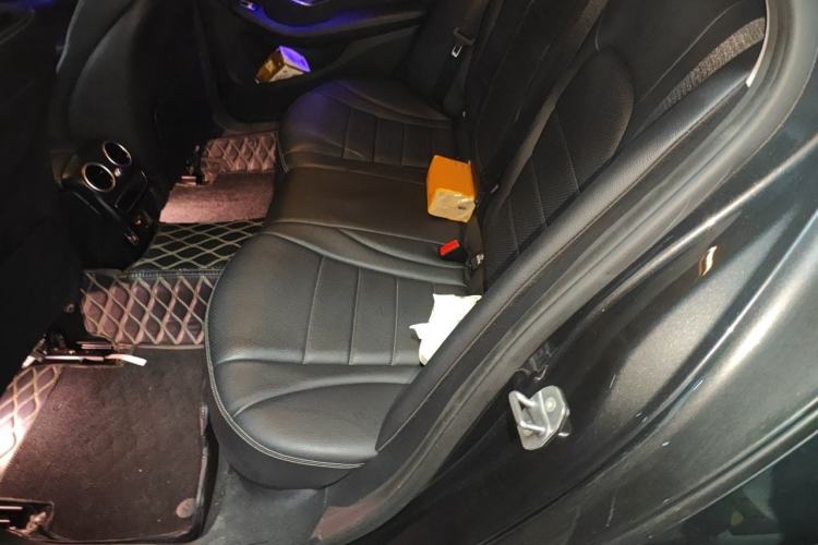 Used Mercedes-Benz C-Class 2021 C 200 L Fashion Edition Sport Version Left Rear Seat