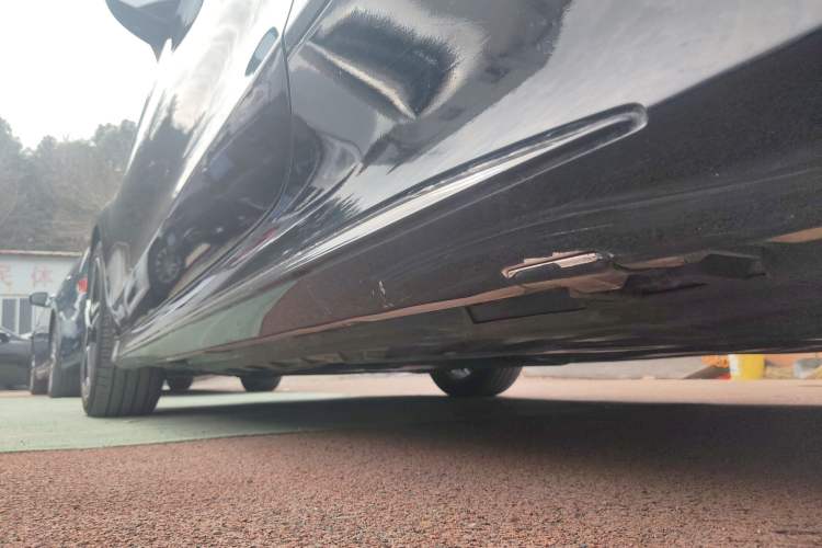 Used Mercedes-Benz C-Class 2021 C 200 Coupe Left Side Sill