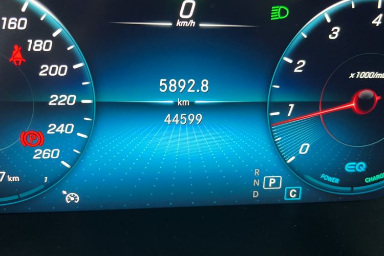 Used Mercedes-Benz C-Class 2021 C 260 L Sport Edition Odometer Close Up