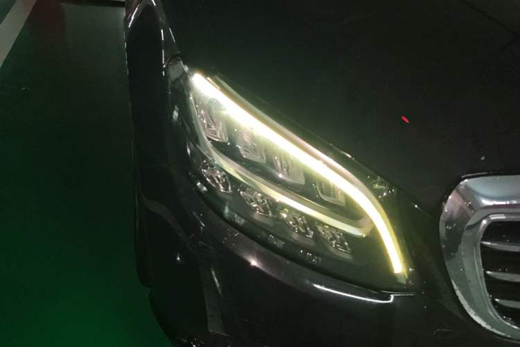 Used Mercedes-Benz C-Class 2021 C 260 L Right Front Headlight
