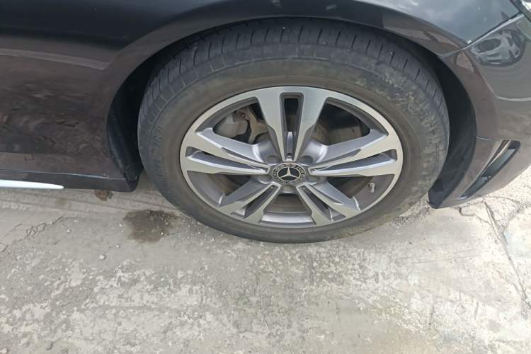 Used Mercedes-Benz C-Class 2021 C 200 L Fashion Edition Sport Version Right Front Wheel Hub