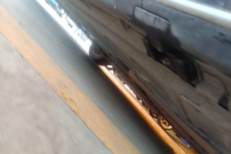 Used Mercedes-Benz C-Class 2021 C 260 L Sport Edition Right Side Sill