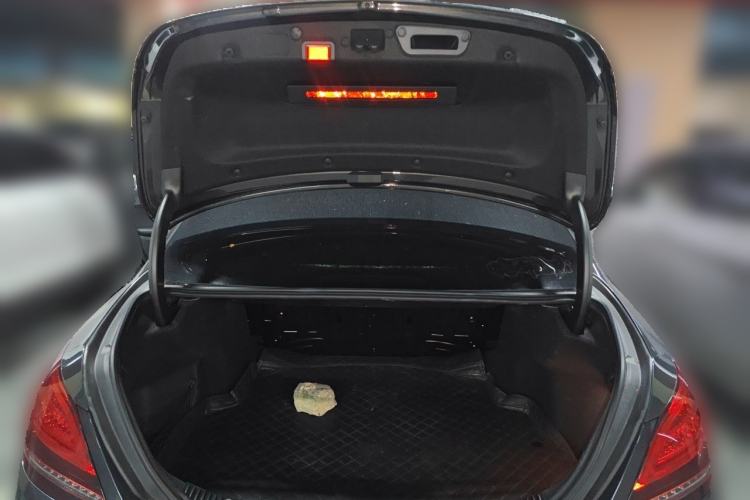 Used Mercedes-Benz C-Class 2021 C 200 L Fashion Edition Sport Version Trunk