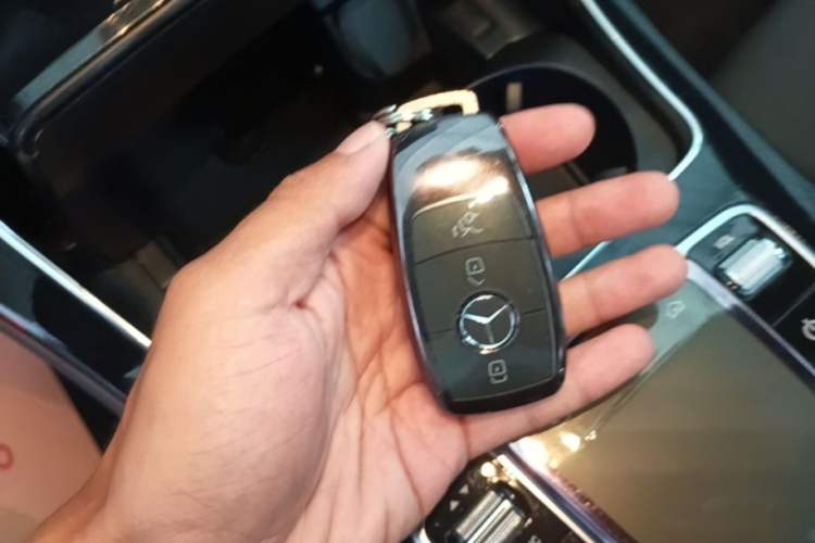 Used Mercedes-Benz C-Class 2021 C 260 Star Edition Vehicle Key