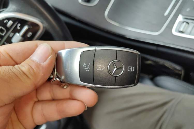Used Mercedes-Benz C-Class 2021 C 260 L Vehicle Key