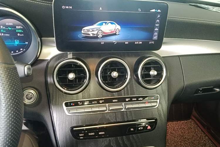 Used Mercedes-Benz C-Class 2021 C 260 L Sport Edition Audio And AC Panel