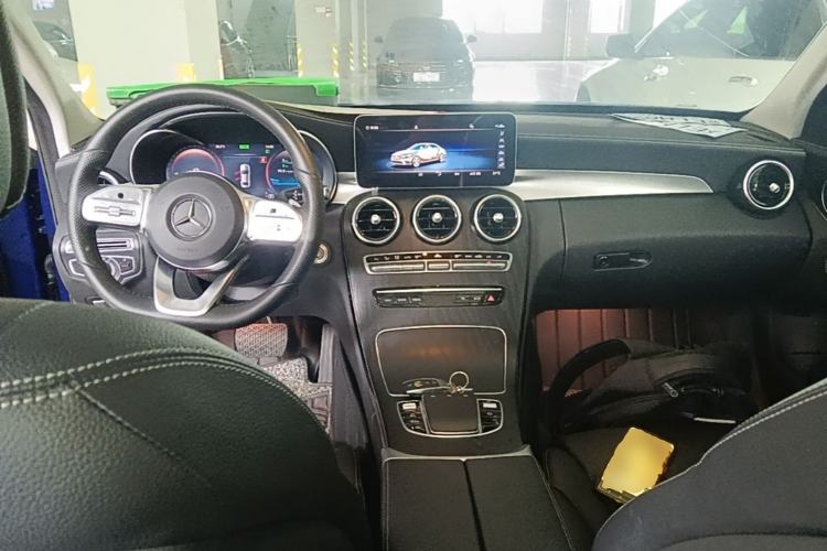 Used Mercedes-Benz C-Class 2021 C 260 L Sport Edition Center Console