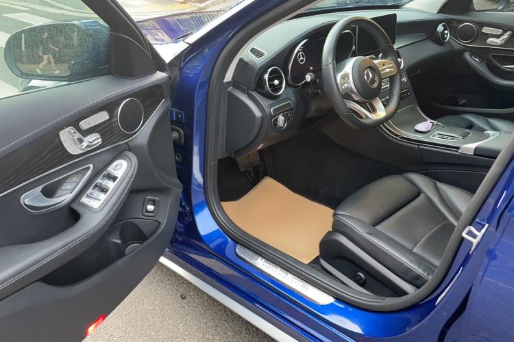 Used Mercedes-Benz C-Class 2021 C 260 L Sport Edition Center Console