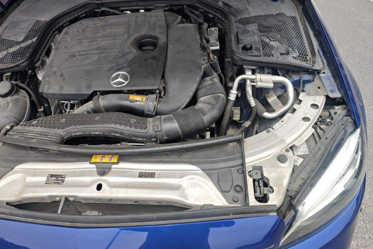 Used Mercedes-Benz C-Class 2021 C 200 L Fashion Edition Sport Version Engine Bay Left