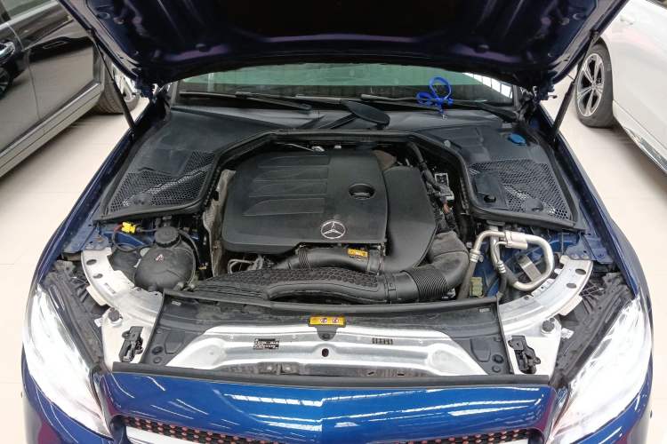 Used Mercedes-Benz C-Class 2021 C 200 L Fashion Edition Sport Version Engine Bay