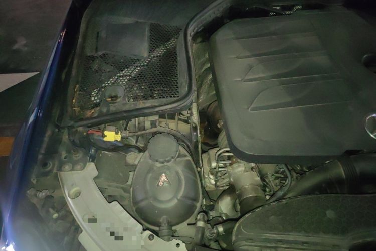 Used Mercedes-Benz C-Class 2021 C 200 L Dynamic Sport Edition Engine Bay Right