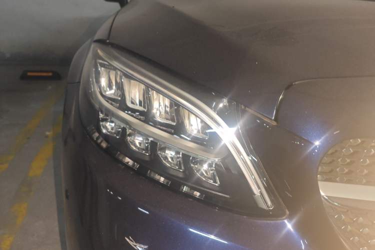 Used Mercedes-Benz C-Class 2021 C 260 Coupe Exterior 3