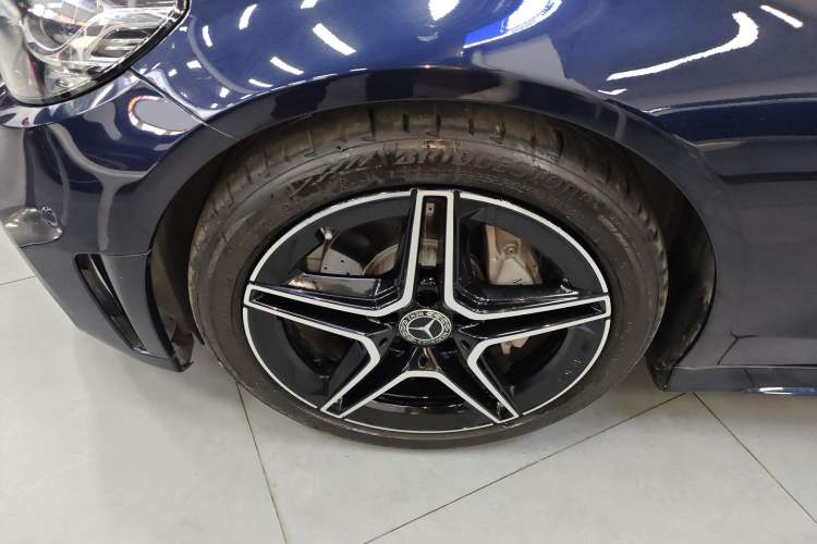 Used Mercedes-Benz C-Class 2021 C 260 Coupe Exterior 4