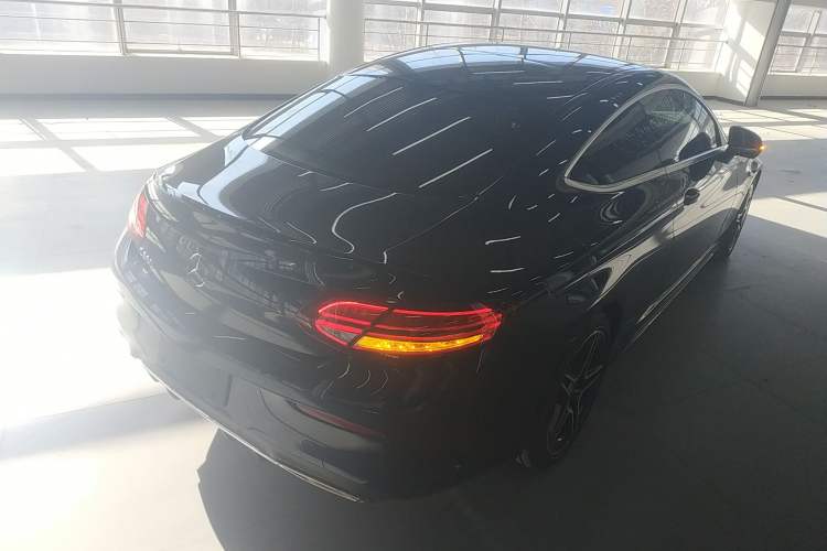 Used Mercedes-Benz C-Class 2021 C 260 Coupe Exterior 5