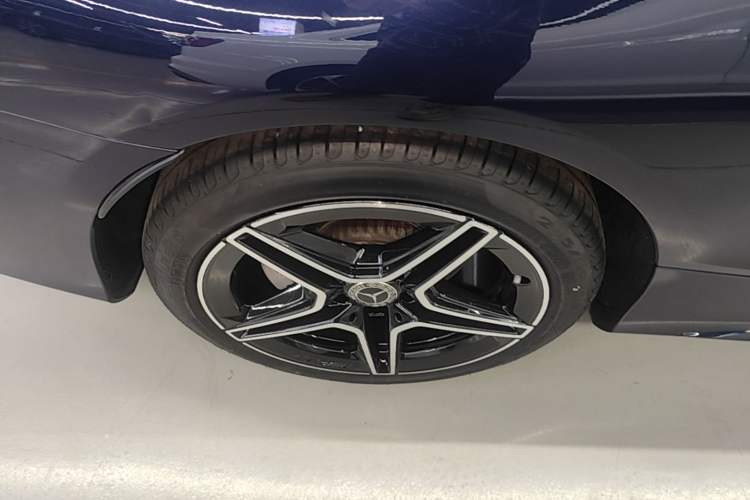 Used Mercedes-Benz C-Class 2021 C 260 Coupe Exterior 5