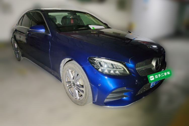 Used Mercedes-Benz C-Class 2021 C 200 L Fashion Edition Sport Version Front Right 45 Deg