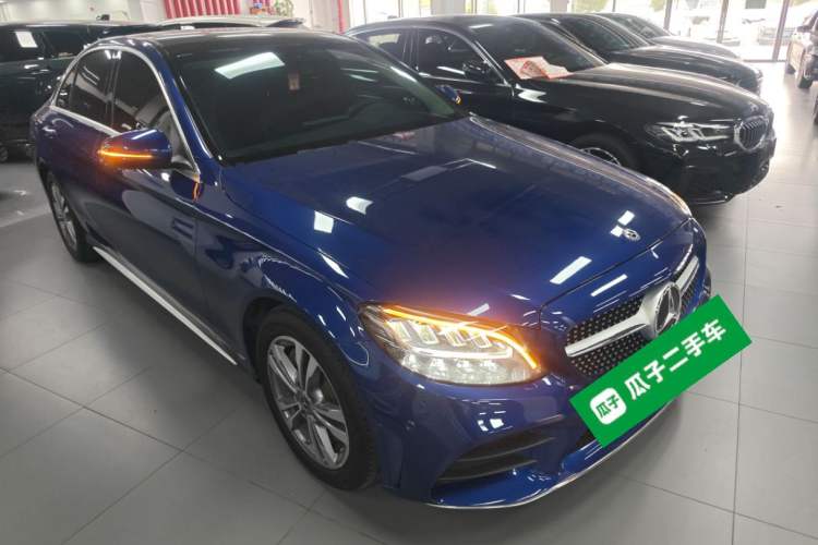 Used Mercedes-Benz C-Class 2021 C 200 L Fashion Edition Sport Version Front Right 45 Deg