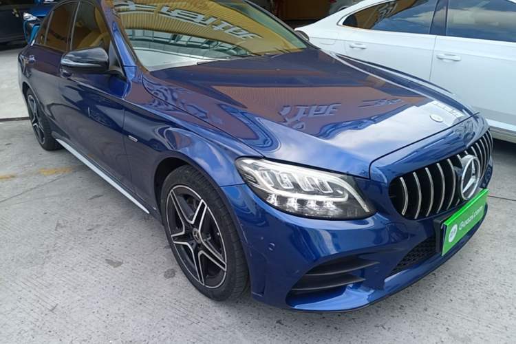 Used Mercedes-Benz C-Class 2021 C 260 L Sport Edition Star Collection Front Right 45 Deg