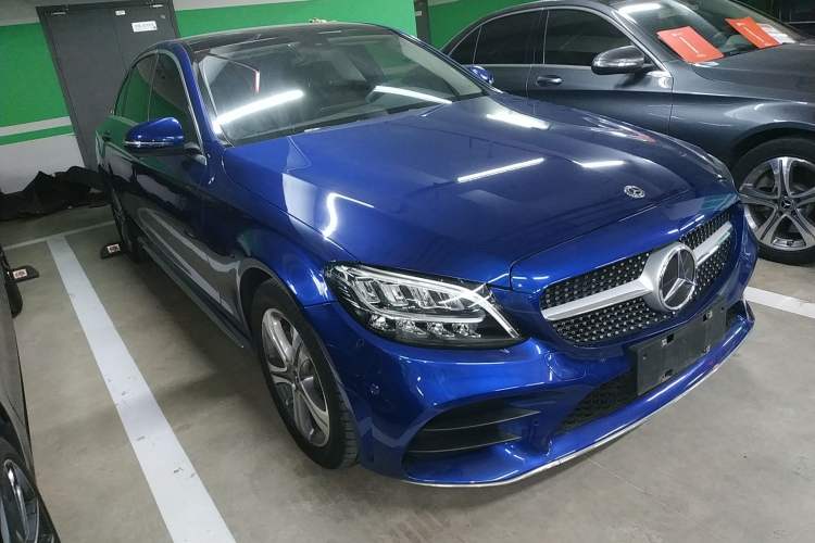 Used Mercedes-Benz C-Class 2021 C 260 L Sport Edition Front Right 45 Deg