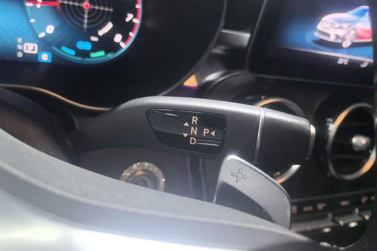 Used Mercedes-Benz C-Class 2021 C 260 L Sport Edition Gear Lever