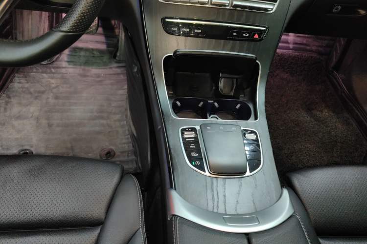 Used Mercedes-Benz C-Class 2021 C 200 L Fashion Edition Sport Version Gear Lever