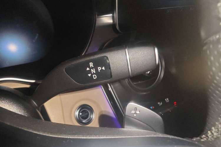 Used Mercedes-Benz C-Class 2021 C 260 Coupe Gear Lever