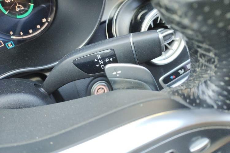 Used Mercedes-Benz C-Class 2021 C 200 L Fashion Edition Sport Version Gear Lever