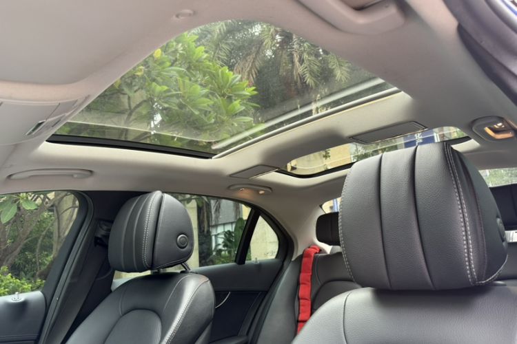 Used Mercedes-Benz C-Class 2021 C 260 L Sport Edition Headliner