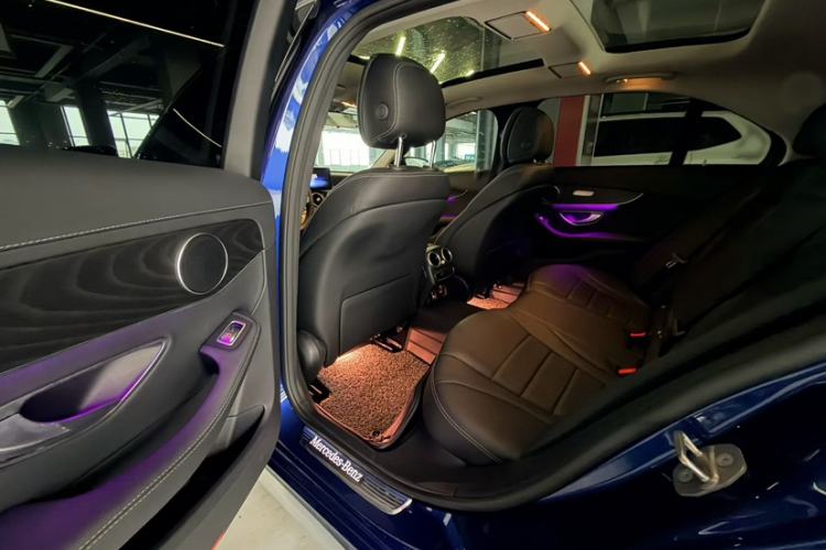 Used Mercedes-Benz C-Class 2021 C 260 L Sport Edition Interior 3