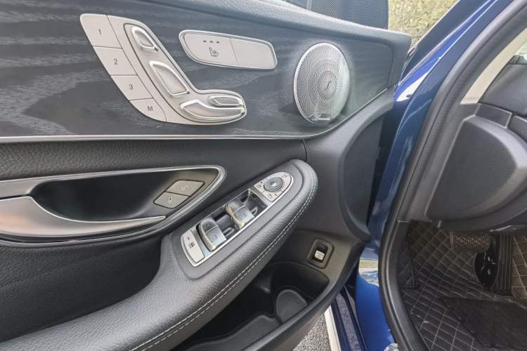 Used Mercedes-Benz C-Class 2021 C 260 L Sport Edition Star Collection Interior 8