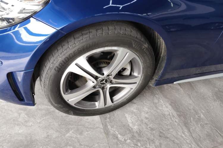 Used Mercedes-Benz C-Class 2021 C 260 L Sport Edition Left Front Wheel Hub