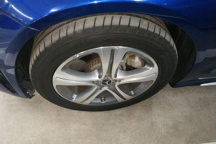 Used Mercedes-Benz C-Class 2021 C 260 L Sport Edition Left Front Wheel Hub