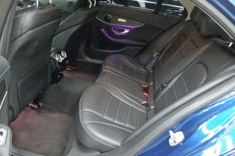 Used Mercedes-Benz C-Class 2021 C 200 L Fashion Edition Sport Version Left Rear Seat