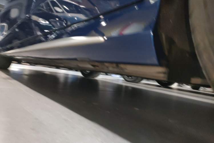 Used Mercedes-Benz C-Class 2021 C 200 L Fashion Edition Sport Version Left Side Sill