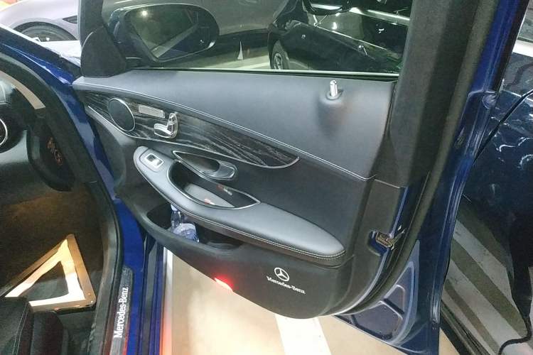 Used Mercedes-Benz C-Class 2021 C 260 L Sport Edition Right Front Door Interior