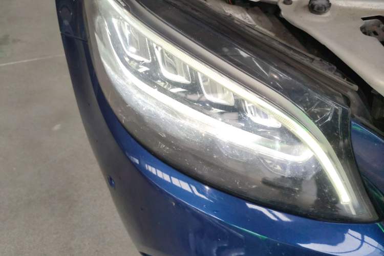 Used Mercedes-Benz C-Class 2021 C 260 L Sport Edition Star Collection Right Front Headlight