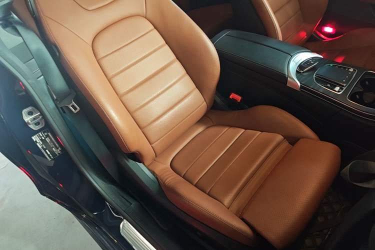 Used Mercedes-Benz C-Class 2021 C 200 Coupe Right Front Seat
