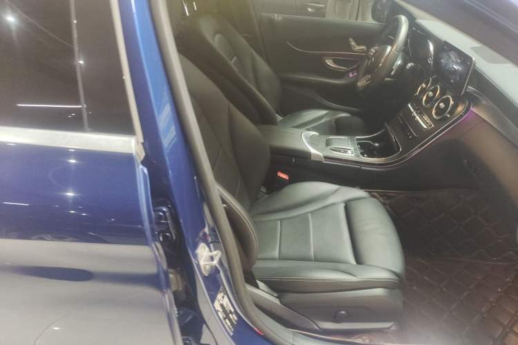 Used Mercedes-Benz C-Class 2021 C 200 L Fashion Edition Sport Version Right Front Seat