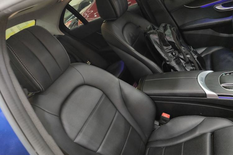 Used Mercedes-Benz C-Class 2021 C 200 L Fashion Edition Sport Version Right Front Seat