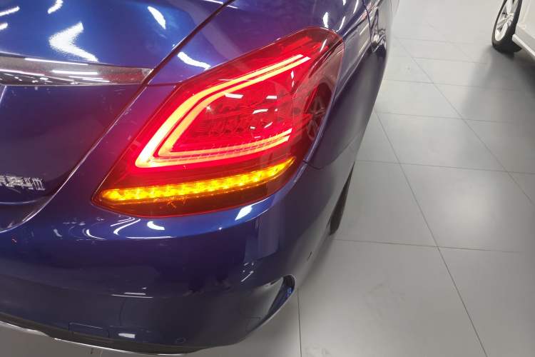 Used Mercedes-Benz C-Class 2021 C 200 L Fashion Edition Sport Version Right Rear Taillight