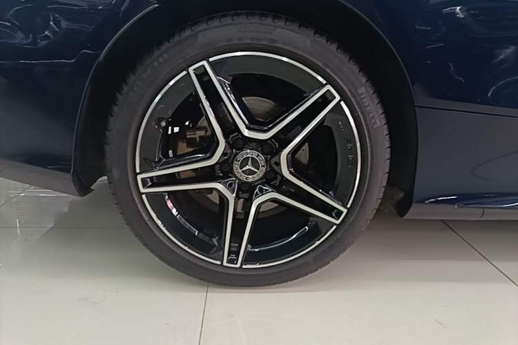 Used Mercedes-Benz C-Class 2021 C 260 Coupe Right Rear Wheel Hub