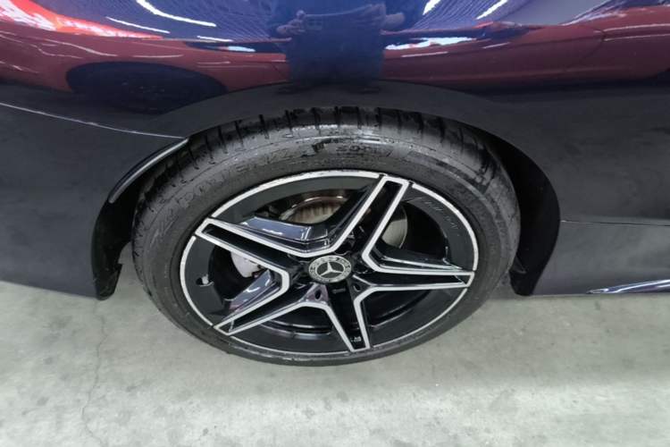 Used Mercedes-Benz C-Class 2021 C 260 Coupe Right Rear Wheel Hub
