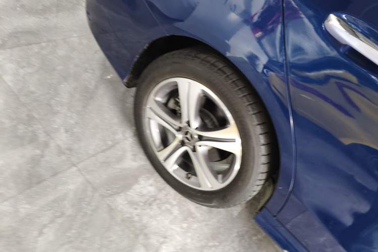 Used Mercedes-Benz C-Class 2021 C 260 L Sport Edition Right Rear Wheel Hub