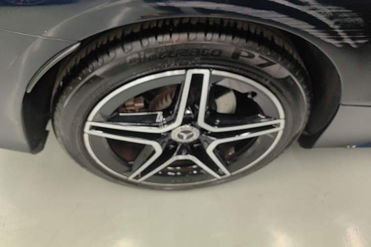 Used Mercedes-Benz C-Class 2021 C 260 Coupe Right Rear Wheel Hub