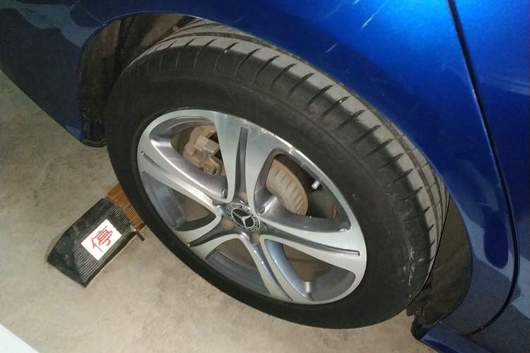 Used Mercedes-Benz C-Class 2021 C 260 L Sport Edition Right Rear Wheel Hub
