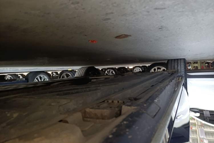Used Mercedes-Benz C-Class 2021 C 260 L Sport Edition Star Collection Right Side Sill