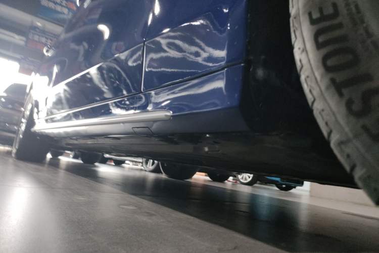 Used Mercedes-Benz C-Class 2021 C 200 L Fashion Edition Sport Version Right Side Sill